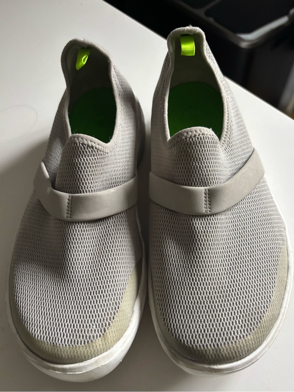OOFOS Womens OOmg Sneaker